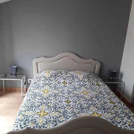 Casa de Férias Maison De Avec Jardin Langogne